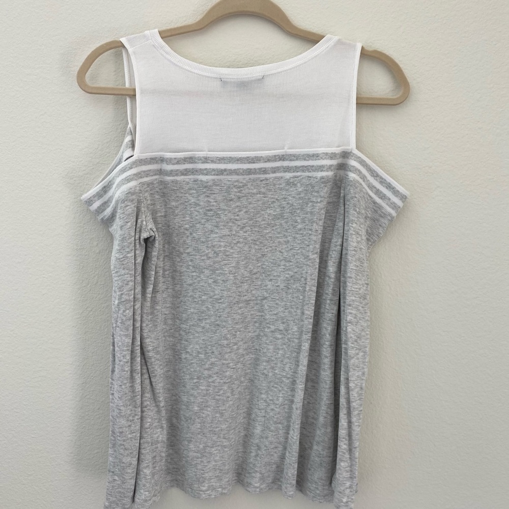 INC White & Grey cold shoulder long sleeve